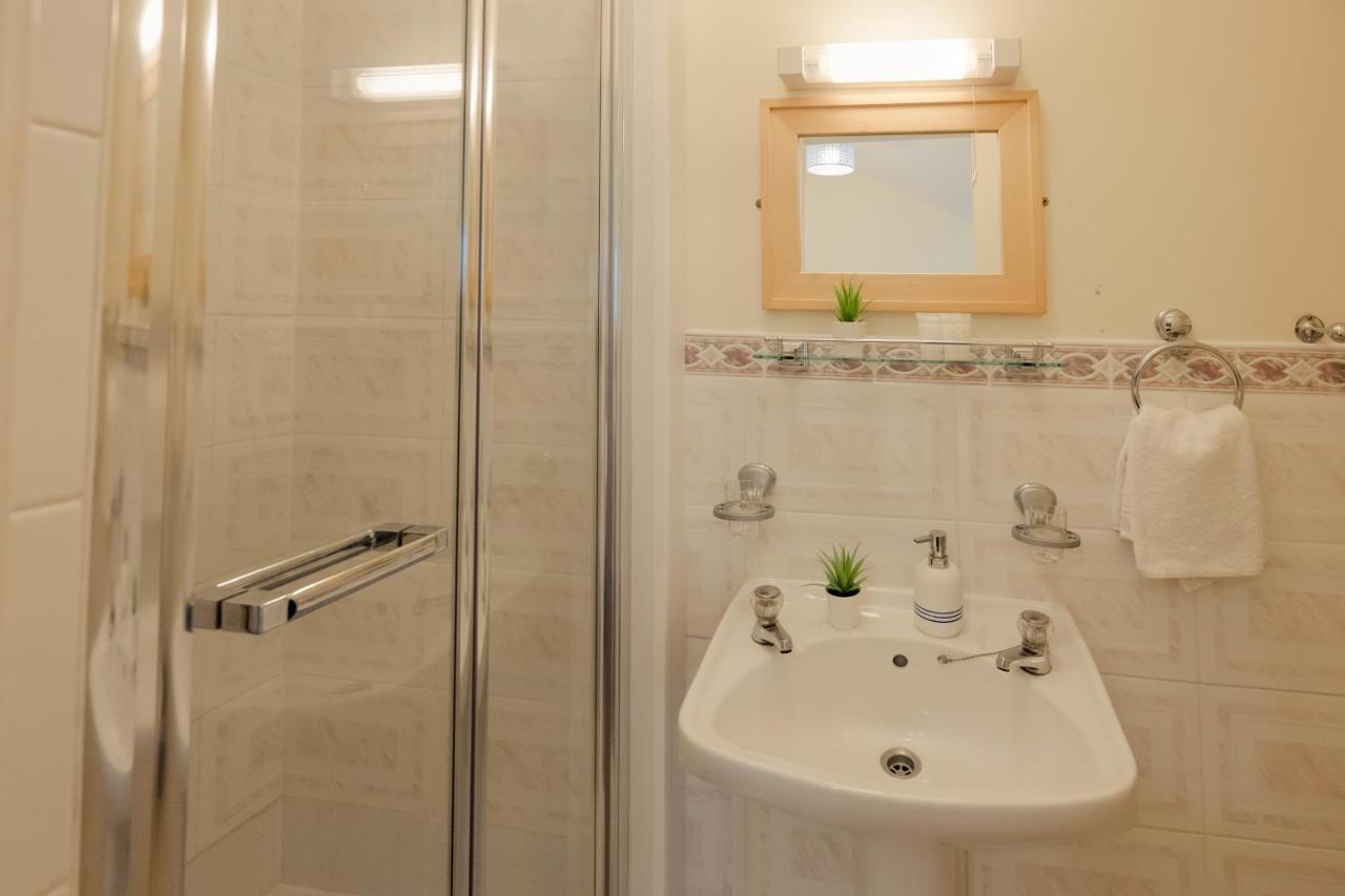 The Waterfront (Adults Only) Hotel Dingle Ngoại thất bức ảnh